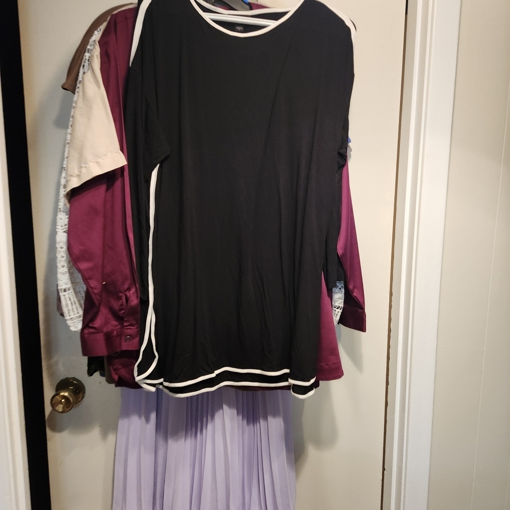 J. Jill Black and White Short Sleeve Top